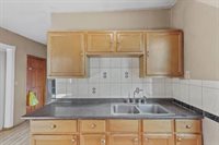 2380 South 16th St, Milwaukee, WI 53215