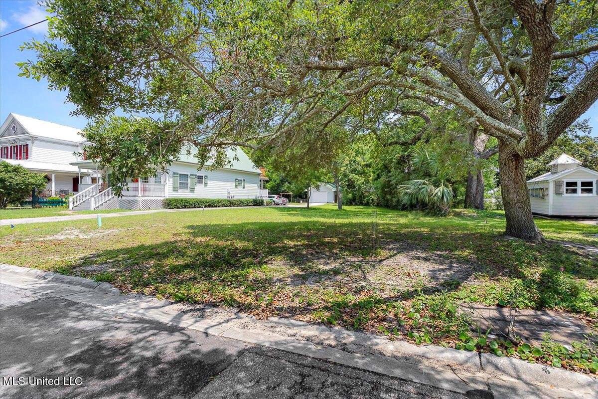 631 Mcintosh Street, Gulfport, MS 39507