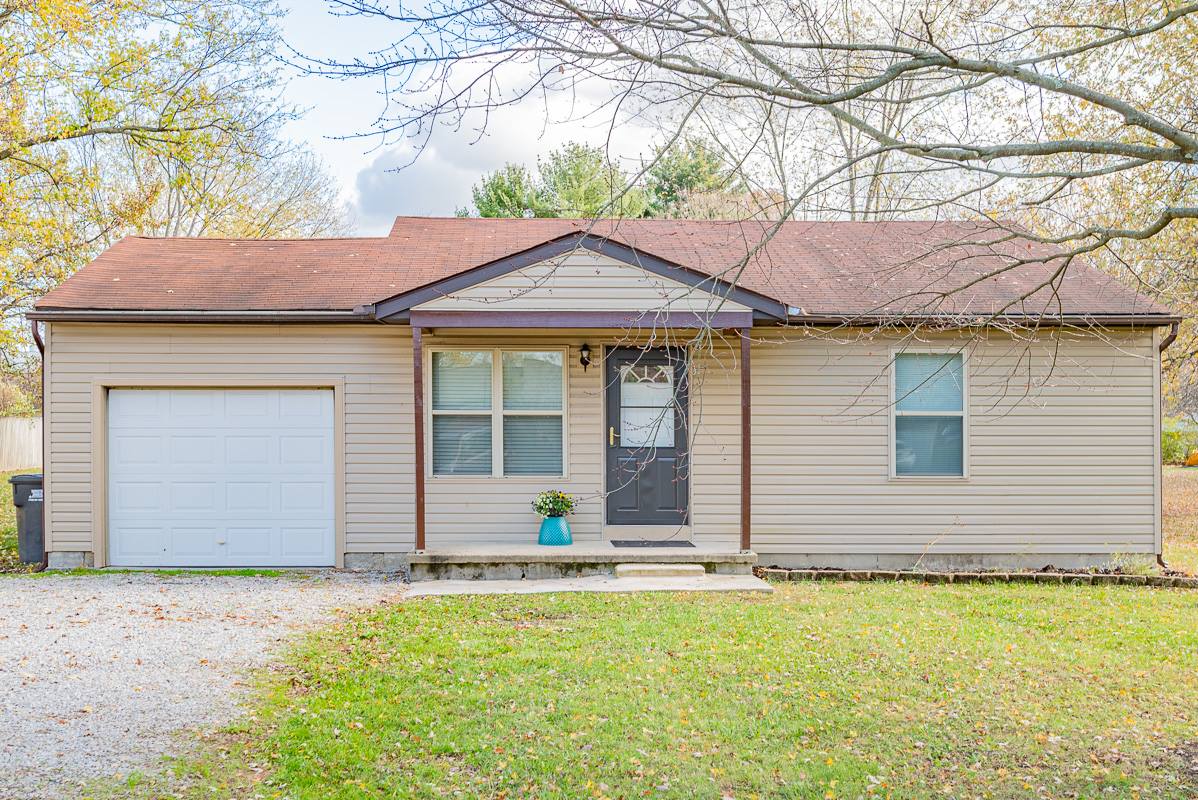 81 3rd Street, Etna, OH 43062