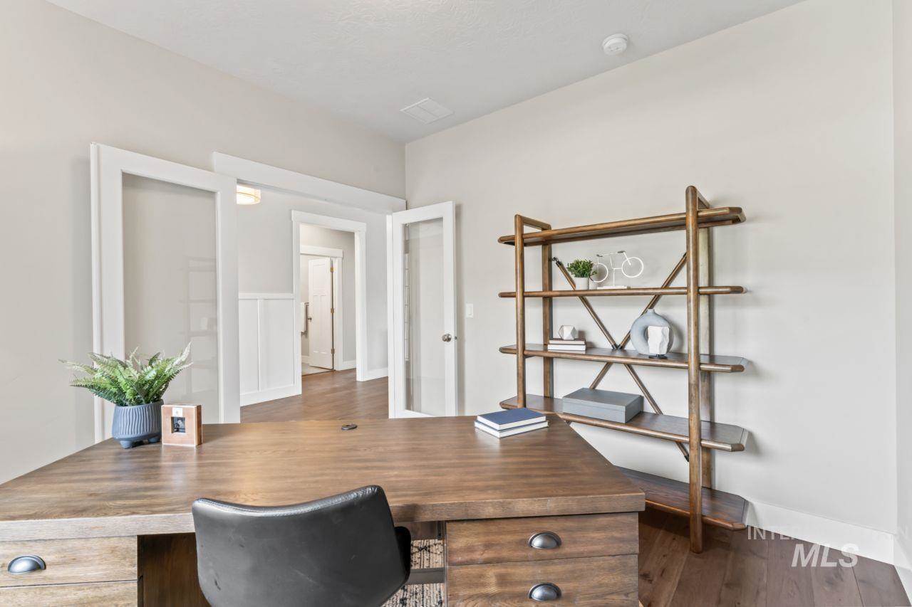 12462 South Sunrise Mist Loop, Nampa, ID 83686