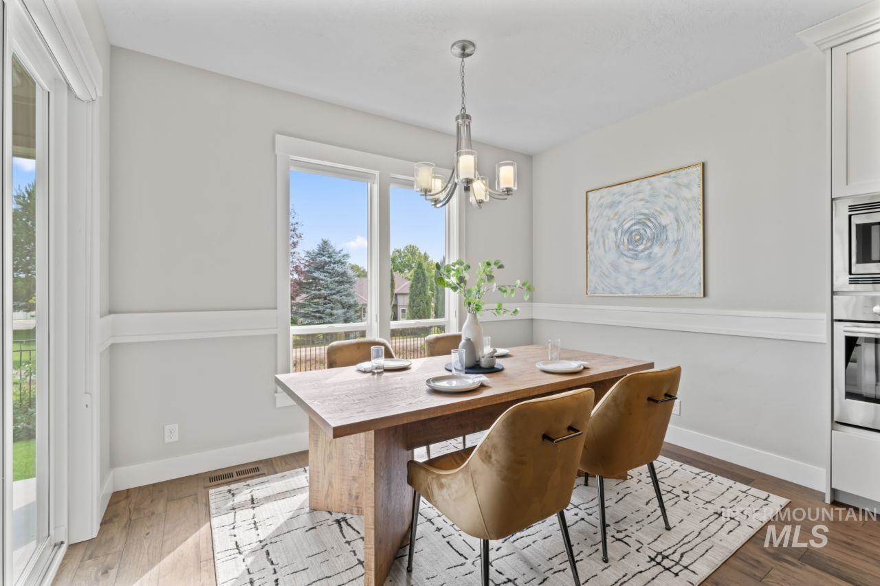 12462 South Sunrise Mist Loop, Nampa, ID 83686