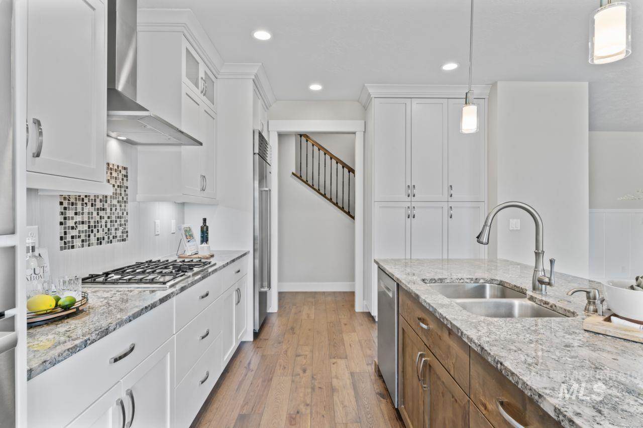 12462 South Sunrise Mist Loop, Nampa, ID 83686