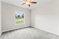 12462 South Sunrise Mist Loop, Nampa, ID 83686