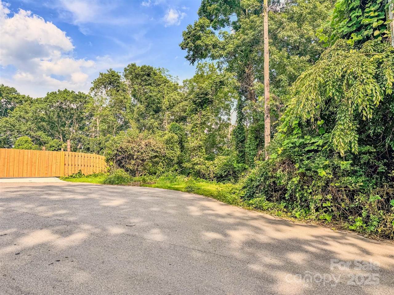 99999 Westchester Drive, Asheville, NC 28803