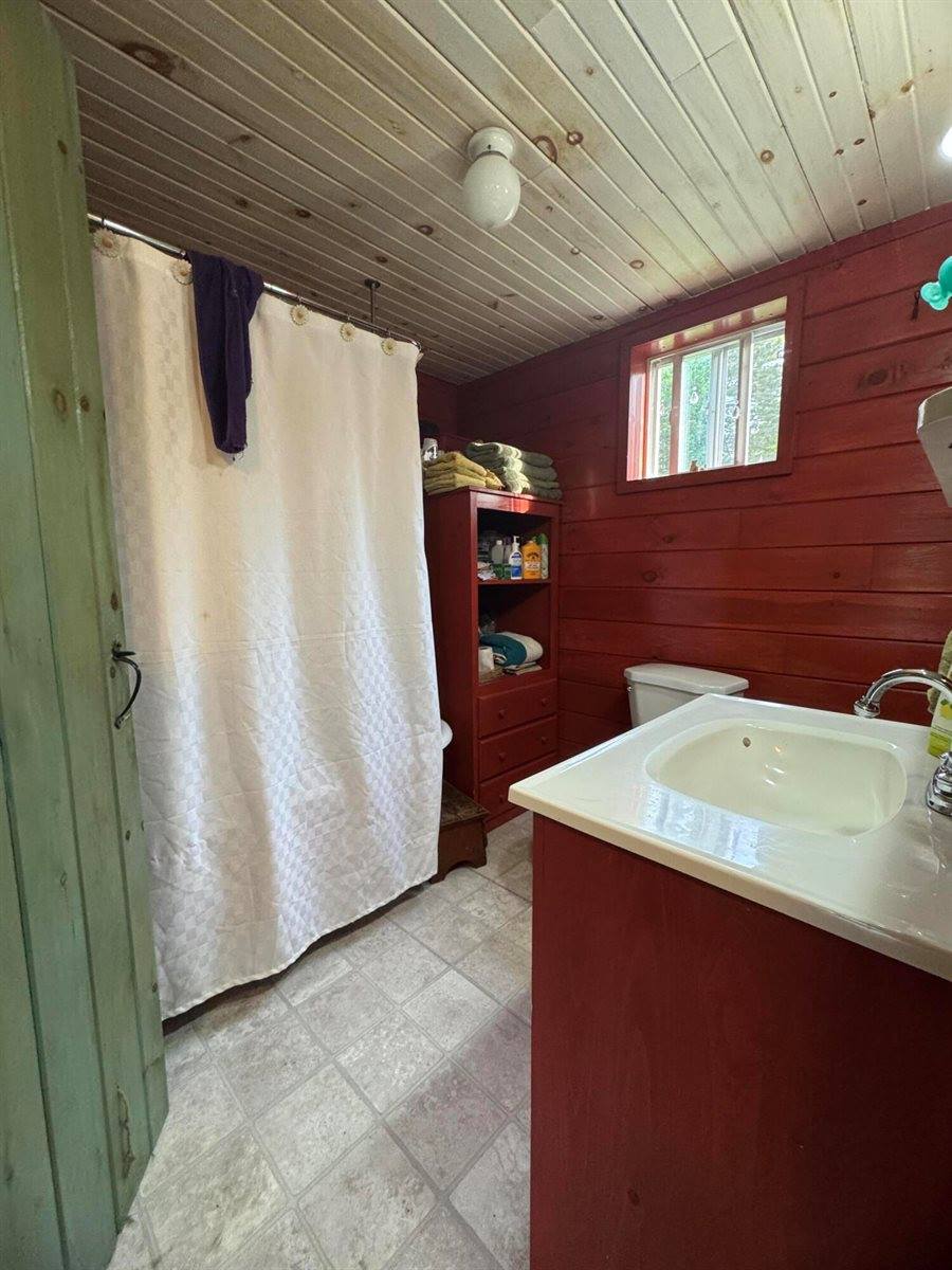 1215 Elliotsville Road, Elliottsville Township, ME 04443