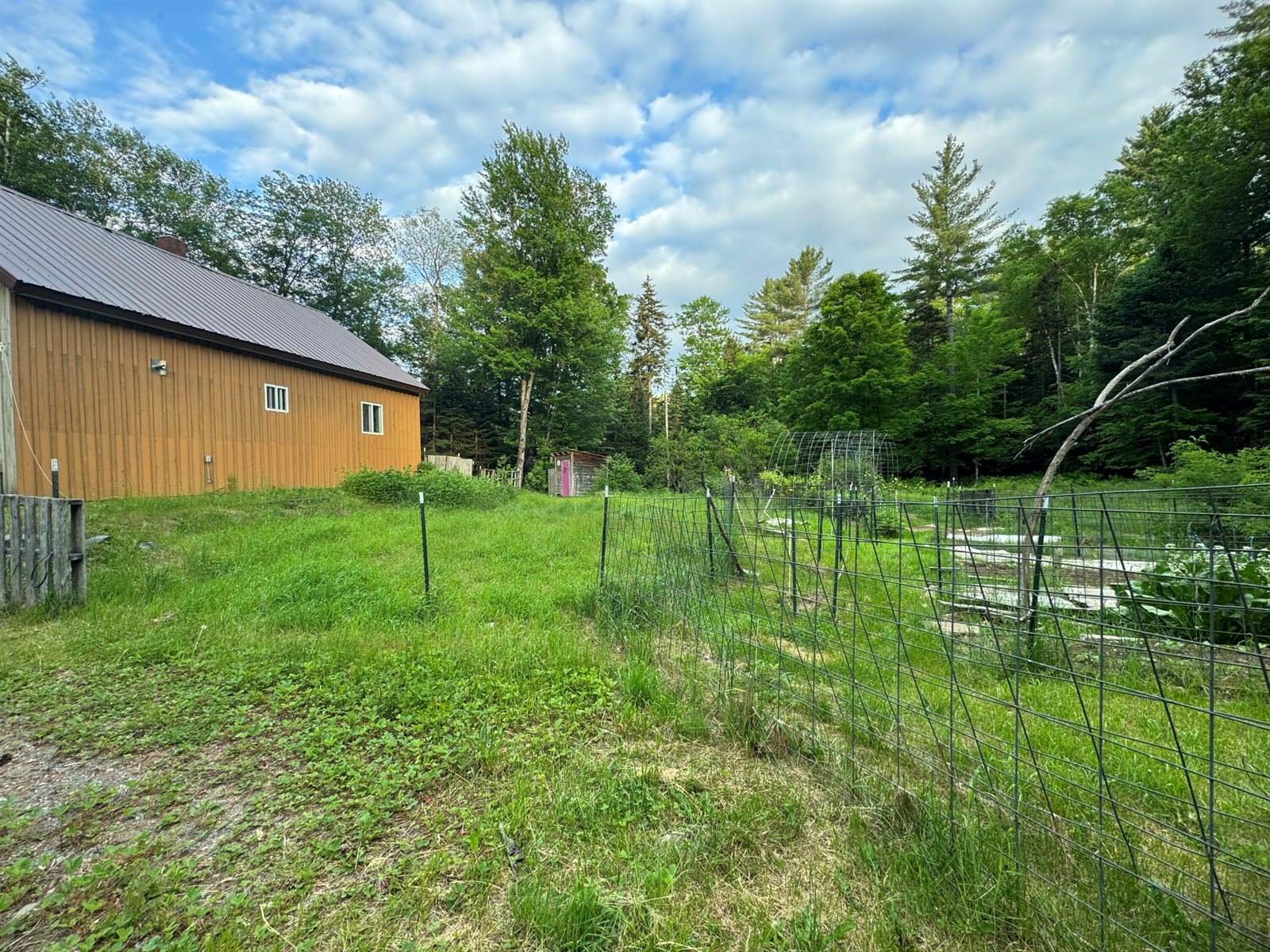 1215 Elliotsville Road, Elliottsville Township, ME 04443