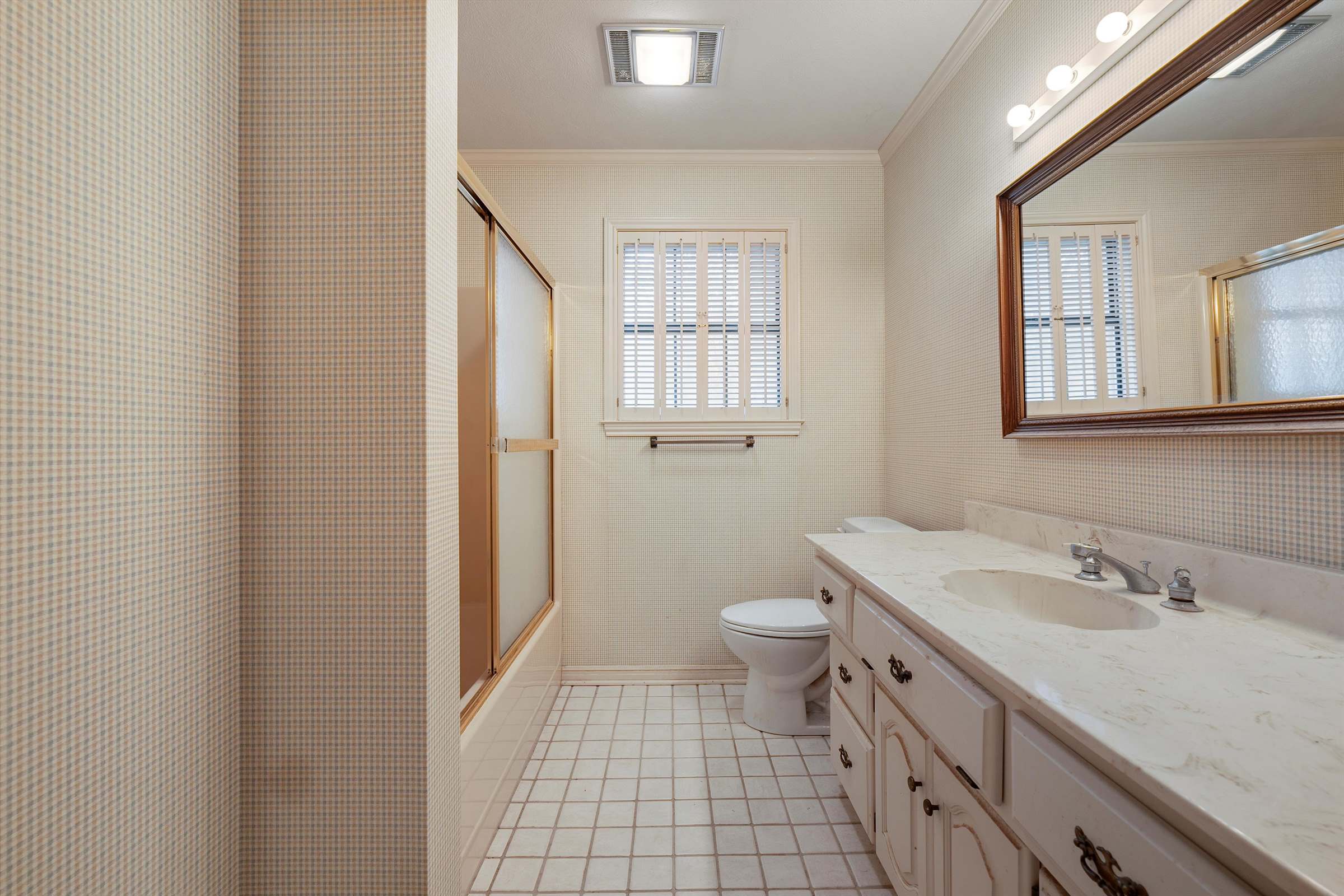 333 Bluebonnet Circle, McGregor, TX 76657