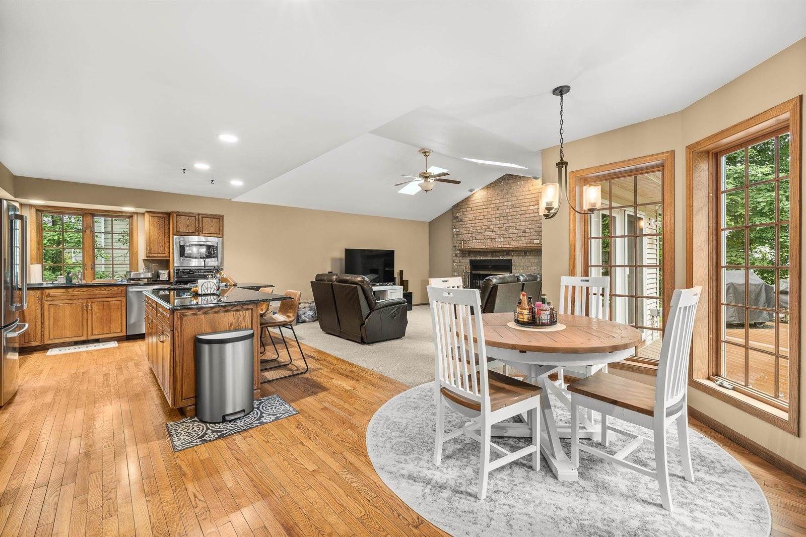 2621 Russet Drive, Plover, WI 54467