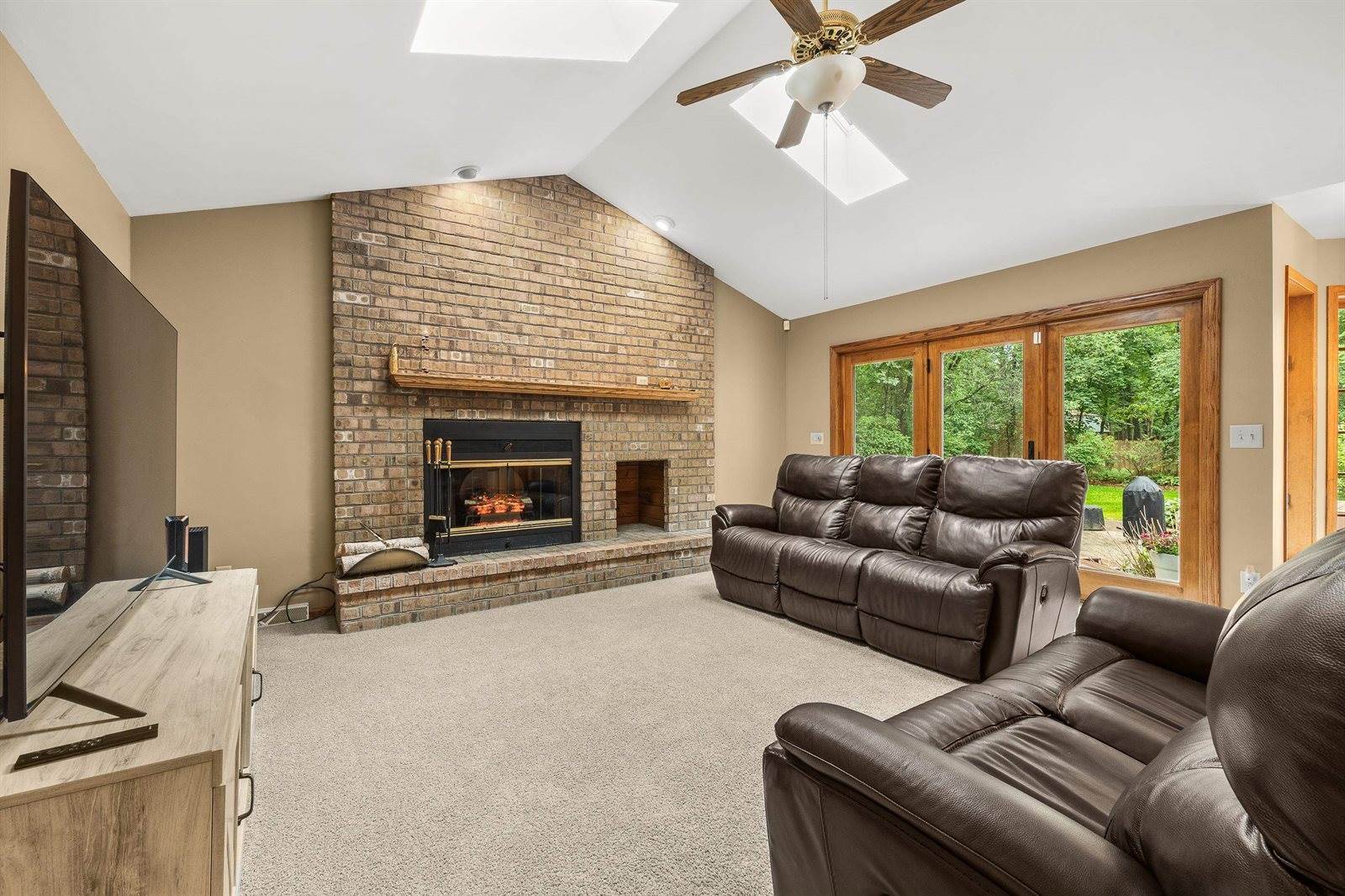 2621 Russet Drive, Plover, WI 54467