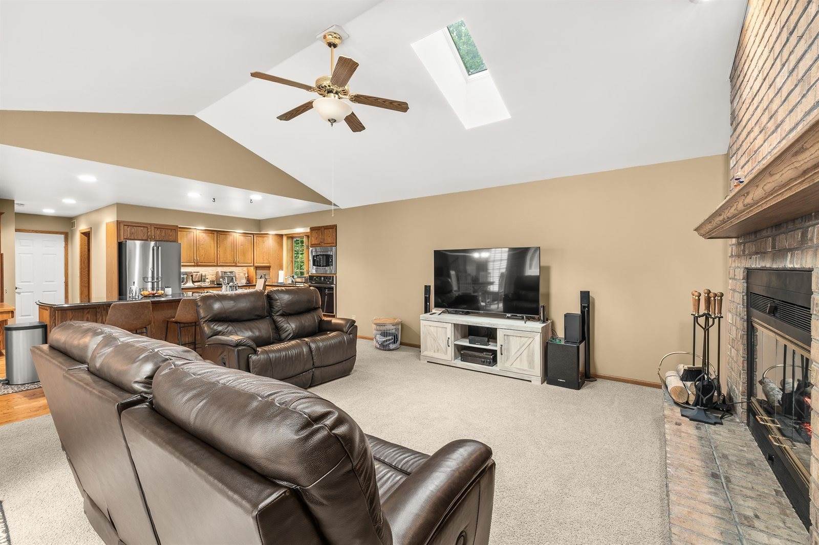 2621 Russet Drive, Plover, WI 54467