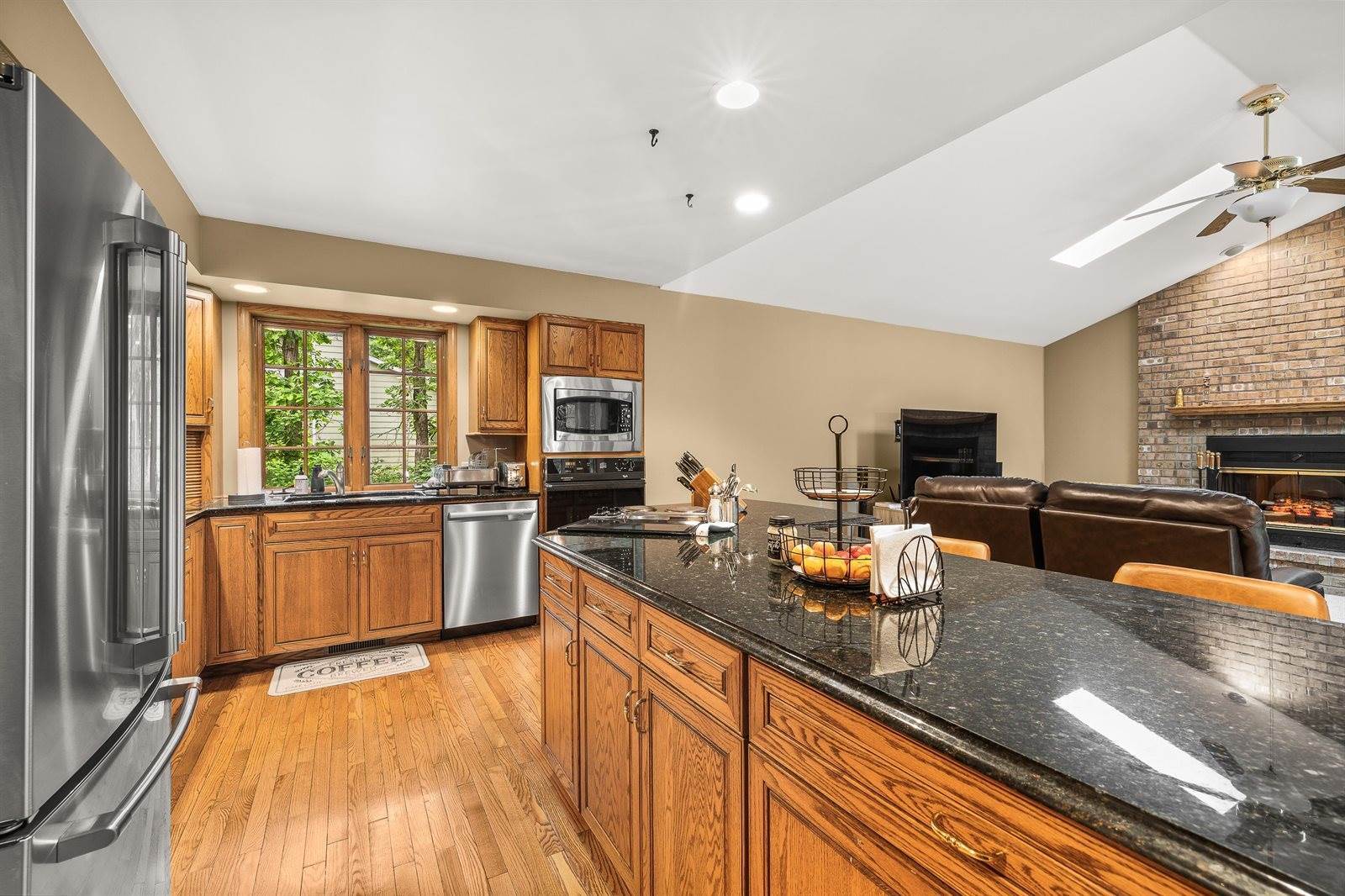 2621 Russet Drive, Plover, WI 54467