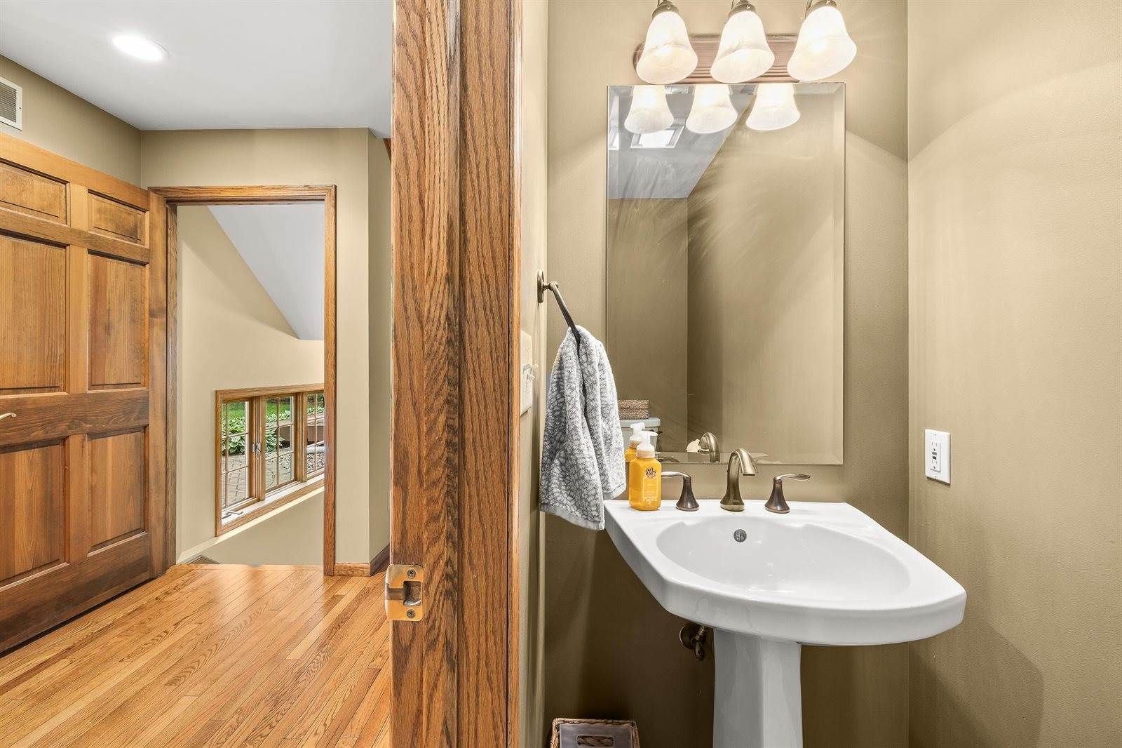 2621 Russet Drive, Plover, WI 54467