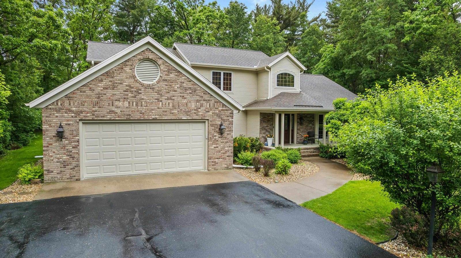 2621 Russet Drive, Plover, WI 54467