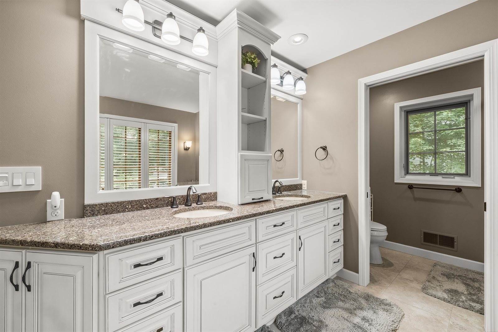 2621 Russet Drive, Plover, WI 54467