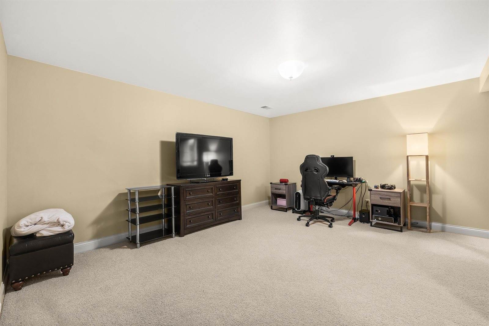 2621 Russet Drive, Plover, WI 54467