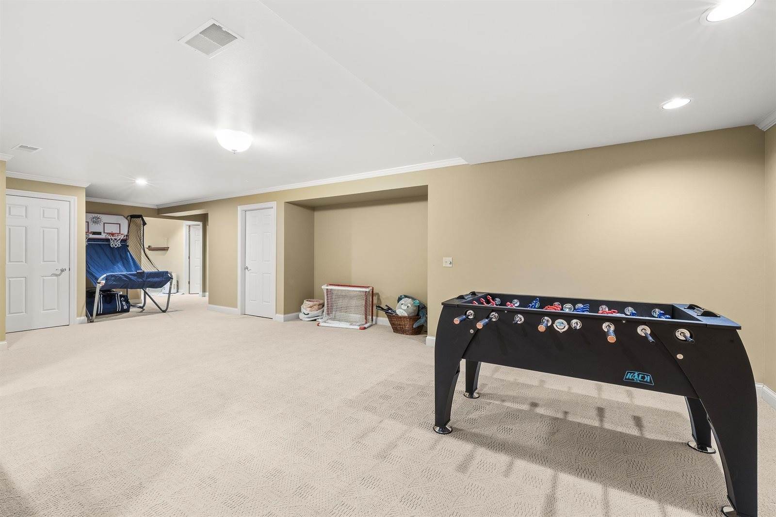 2621 Russet Drive, Plover, WI 54467