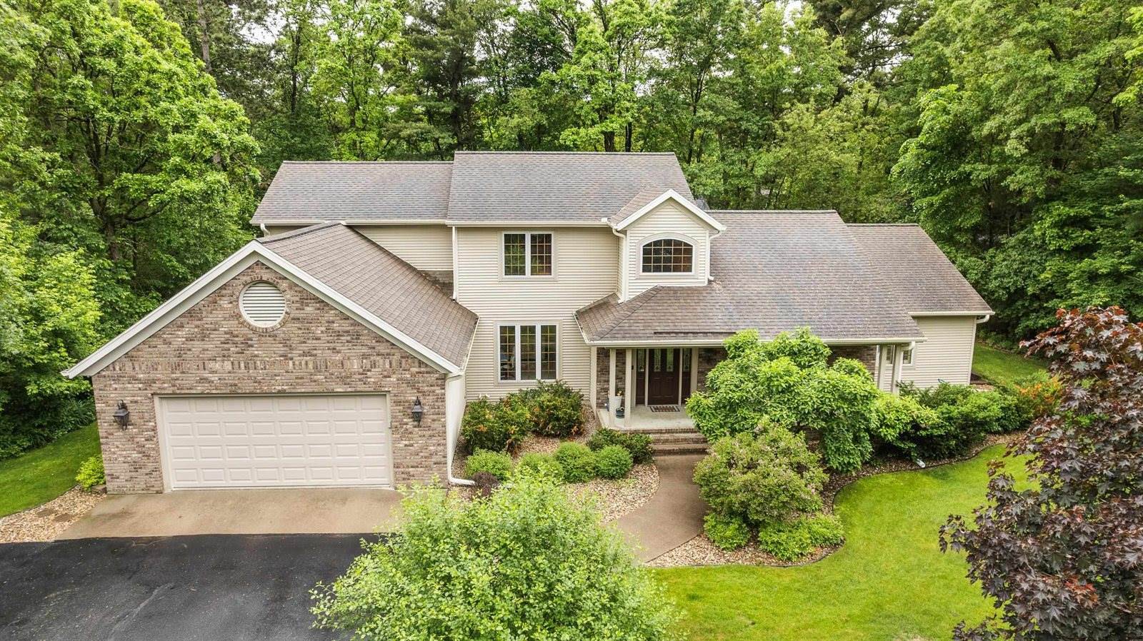 2621 Russet Drive, Plover, WI 54467