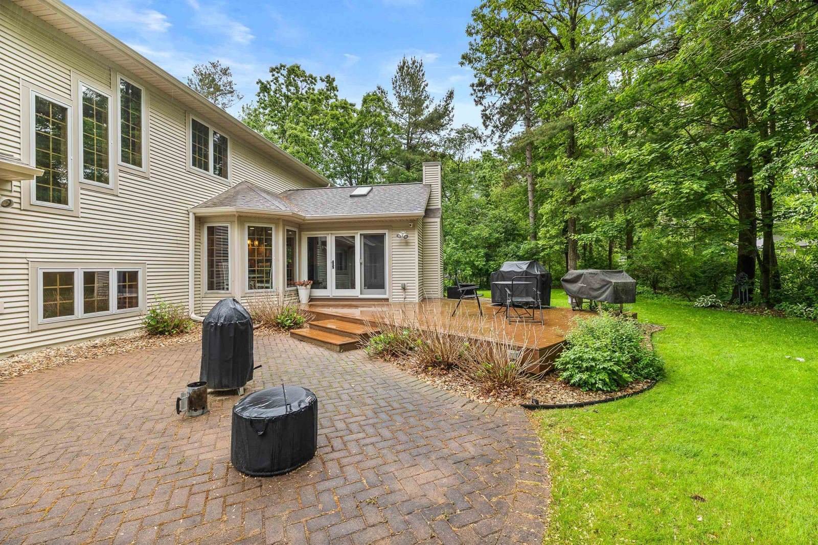 2621 Russet Drive, Plover, WI 54467