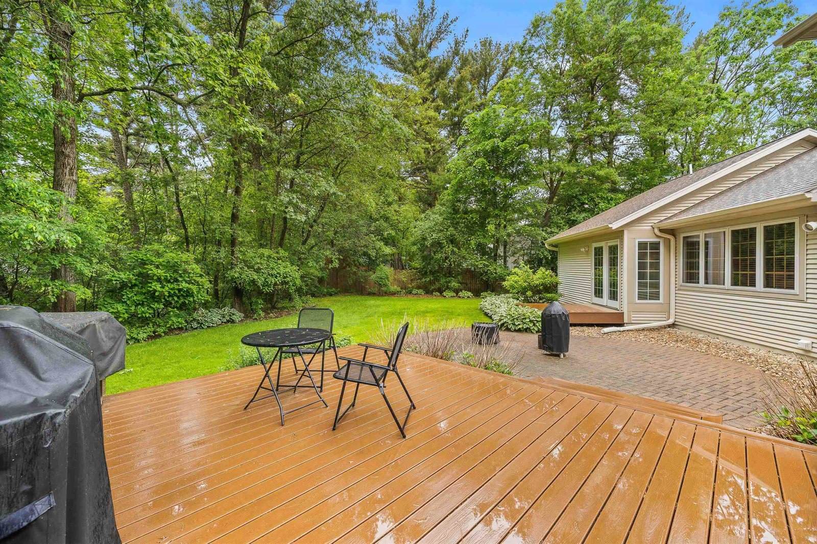 2621 Russet Drive, Plover, WI 54467