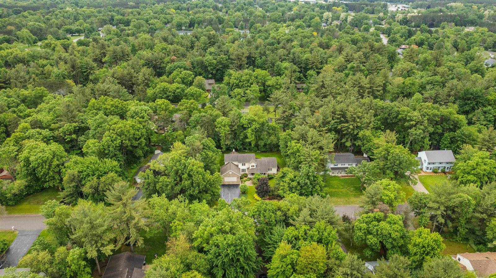 2621 Russet Drive, Plover, WI 54467