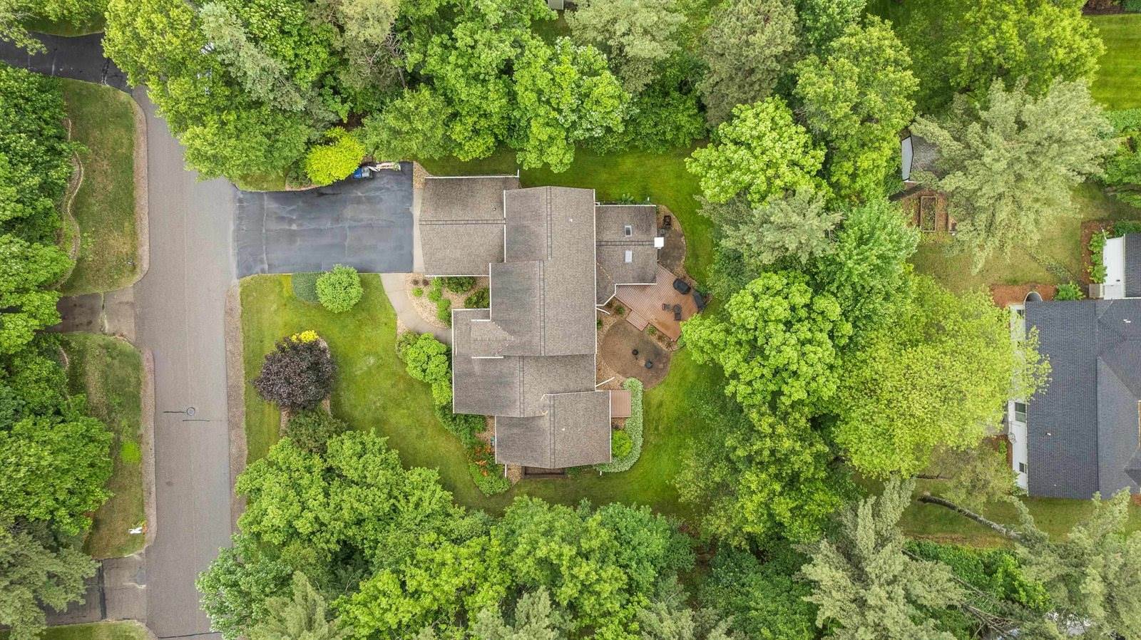 2621 Russet Drive, Plover, WI 54467