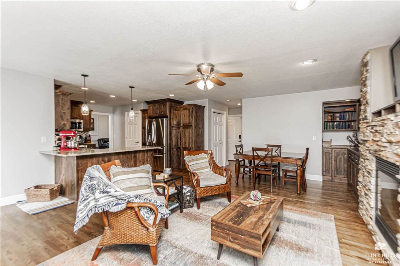 9104 Llara Circle, Manhattan, KS 66502