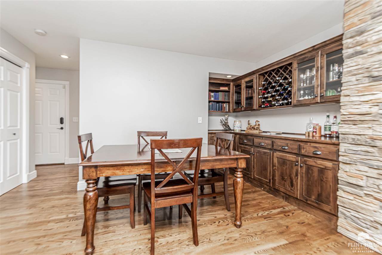 9104 Llara Circle, Manhattan, KS 66502