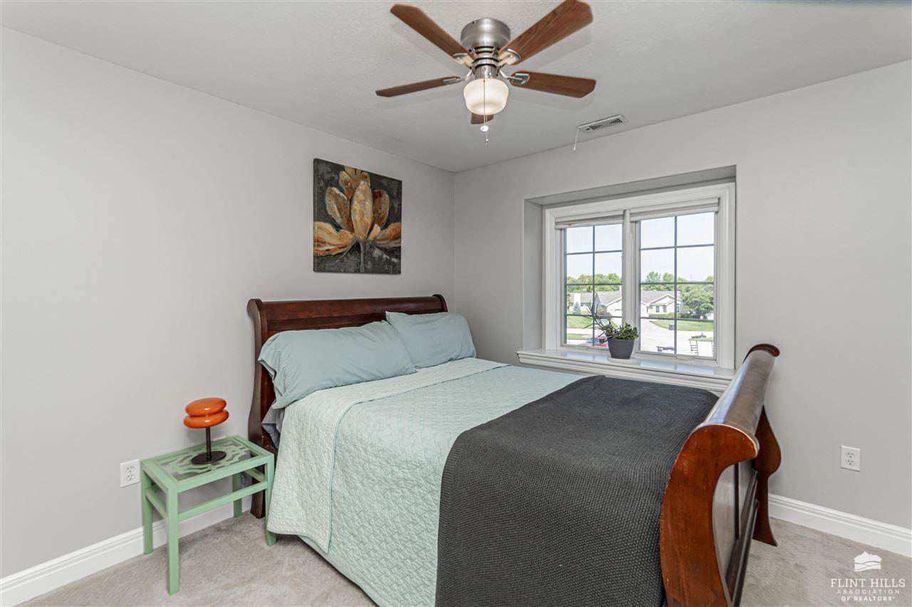 9104 Llara Circle, Manhattan, KS 66502