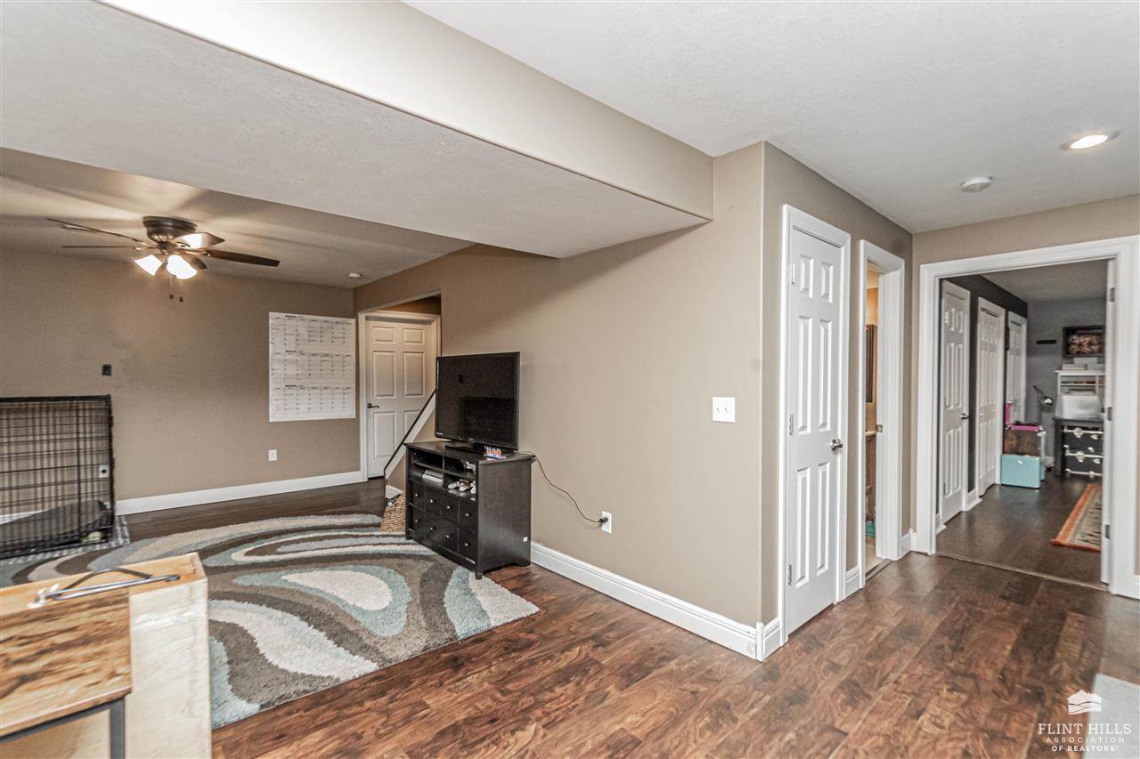 9104 Llara Circle, Manhattan, KS 66502