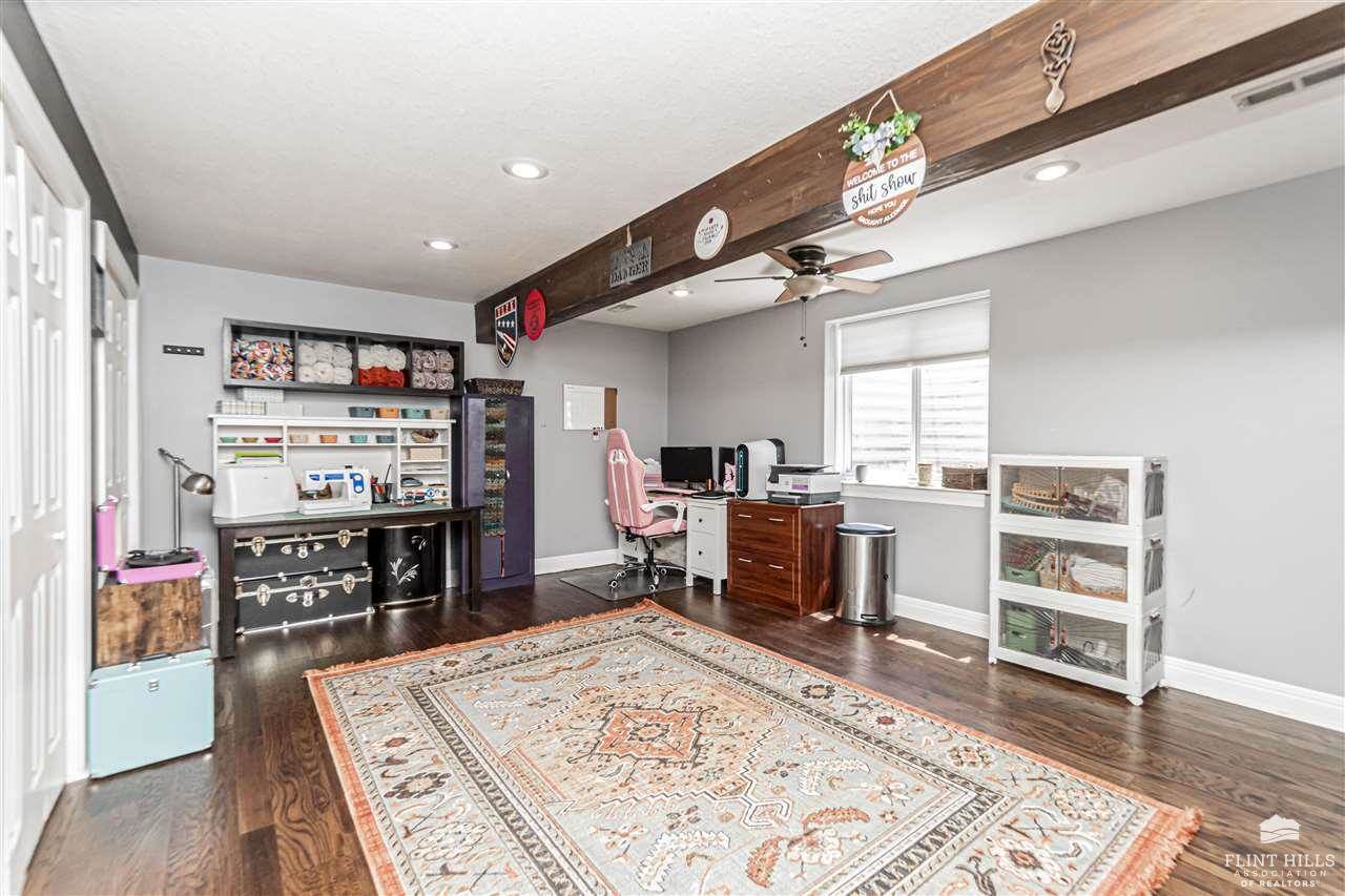 9104 Llara Circle, Manhattan, KS 66502