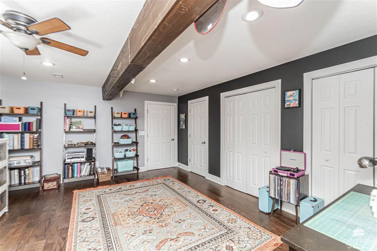 9104 Llara Circle, Manhattan, KS 66502