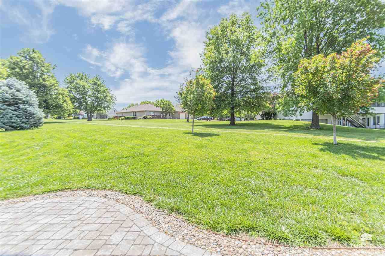 9104 Llara Circle, Manhattan, KS 66502