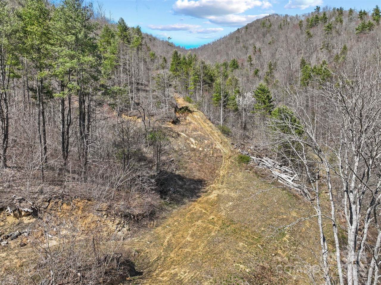 902 Spillcorn Road, Marshall, NC 28753