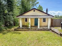 116 North Blue Ridge Avenue, Hendersonville, NC 28792