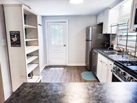 116 North Blue Ridge Avenue, Hendersonville, NC 28792