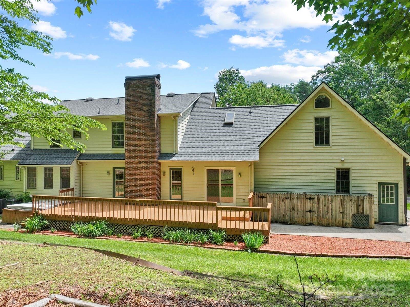 304 La Foret Drive, Morganton, NC 28655