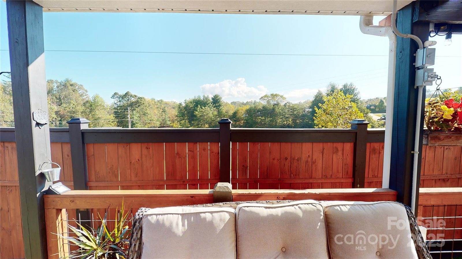 7 Sage Crest Loop, Weaverville, NC 28787