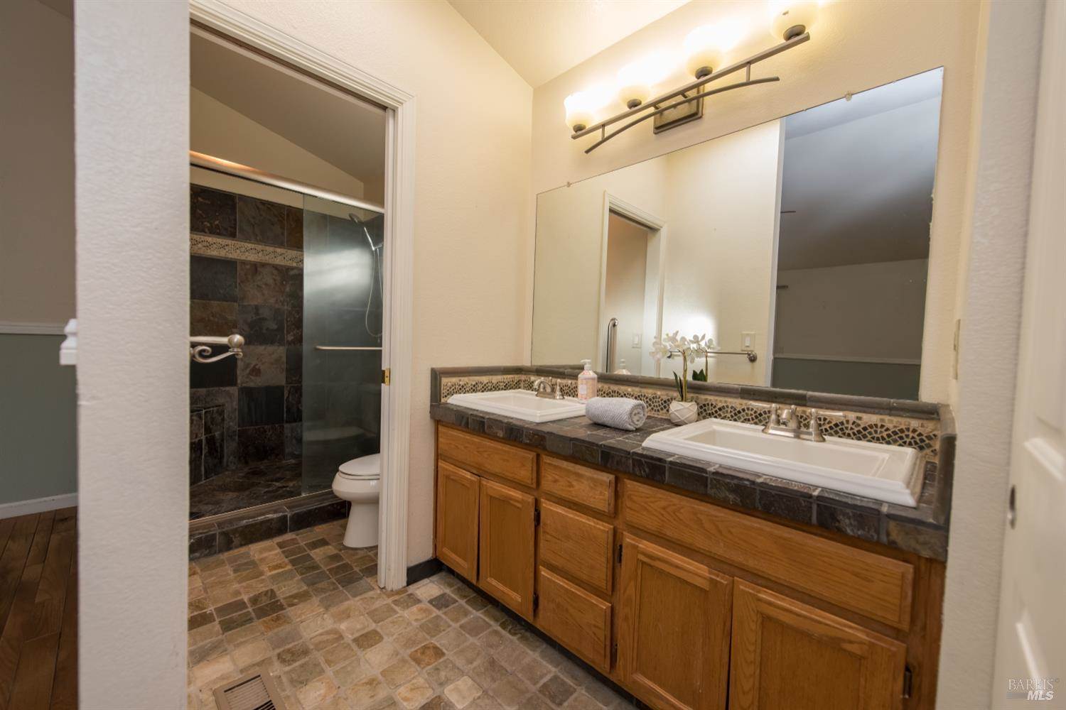 135 Furber Lane, Cloverdale, CA 95425