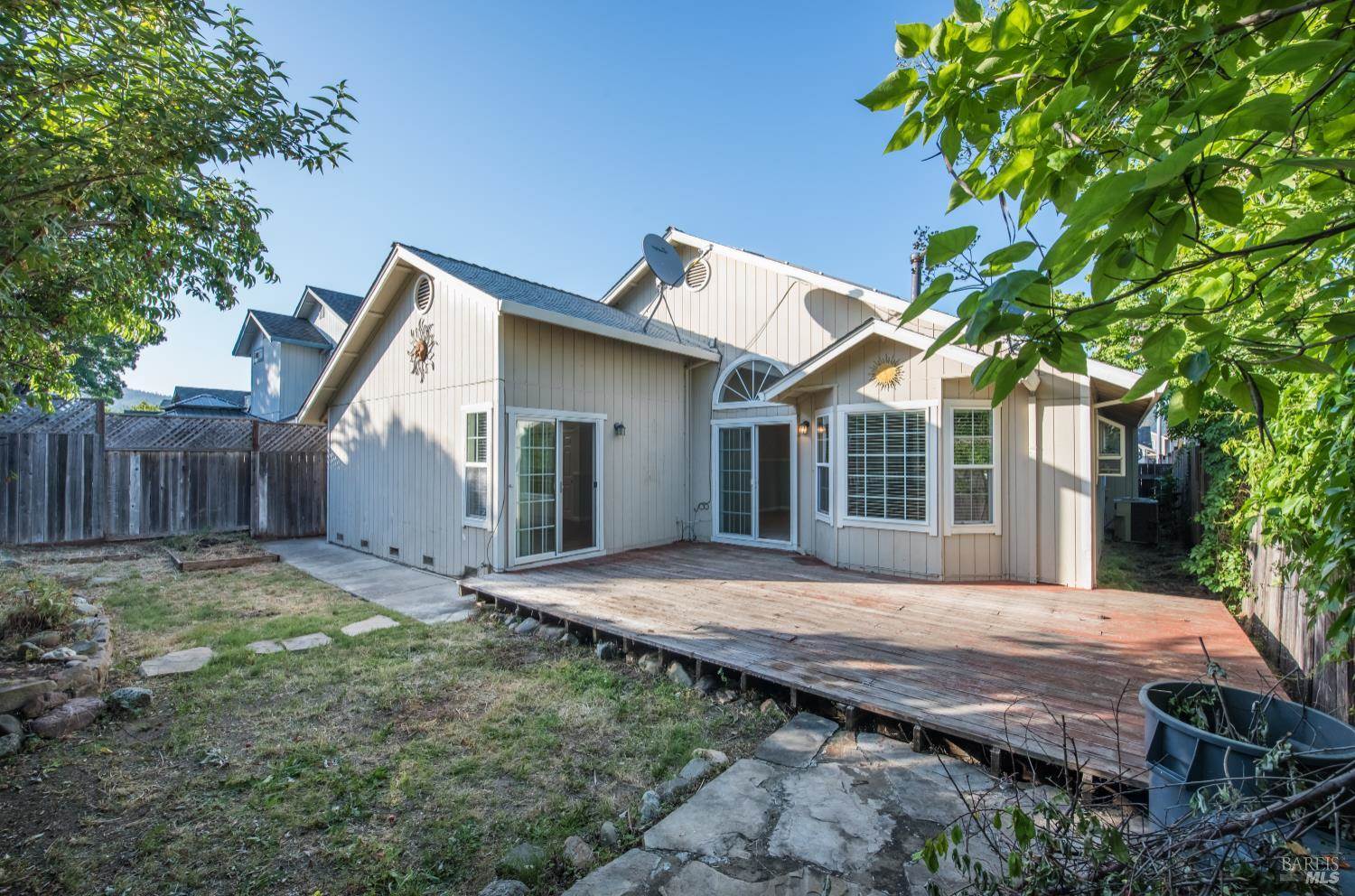 135 Furber Lane, Cloverdale, CA 95425