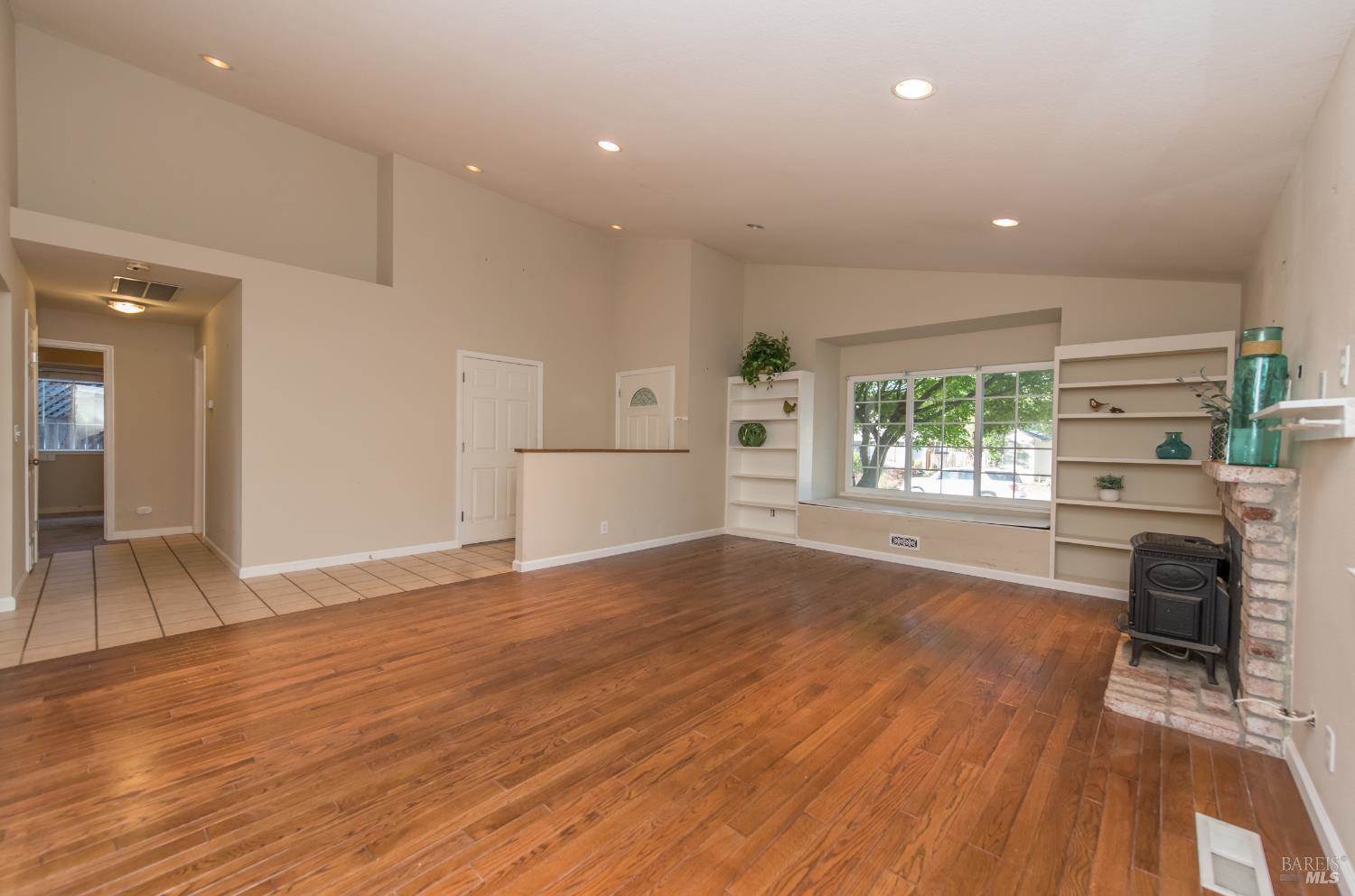 135 Furber Lane, Cloverdale, CA 95425