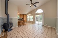 135 Furber Lane, Cloverdale, CA 95425