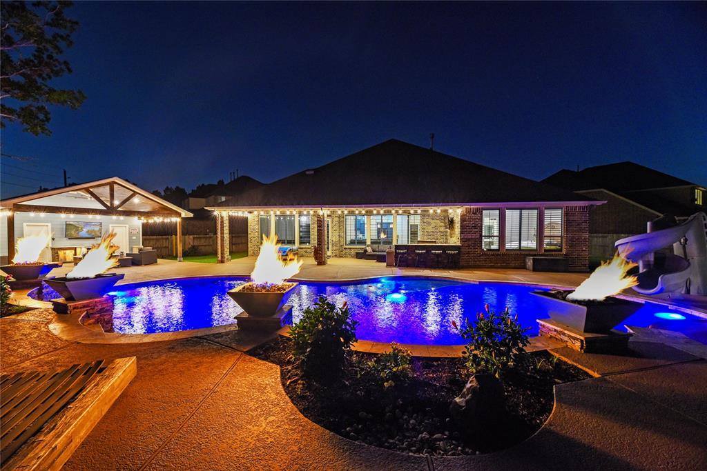 19606 Lone Tupelo Court, Cypress, TX 77433