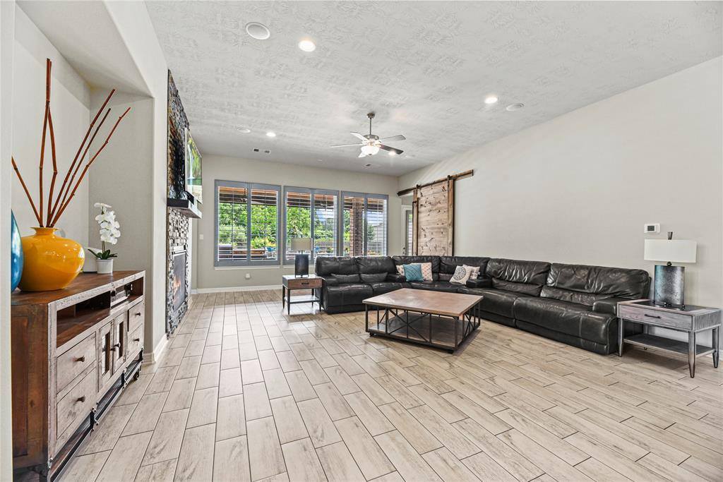 19606 Lone Tupelo Court, Cypress, TX 77433