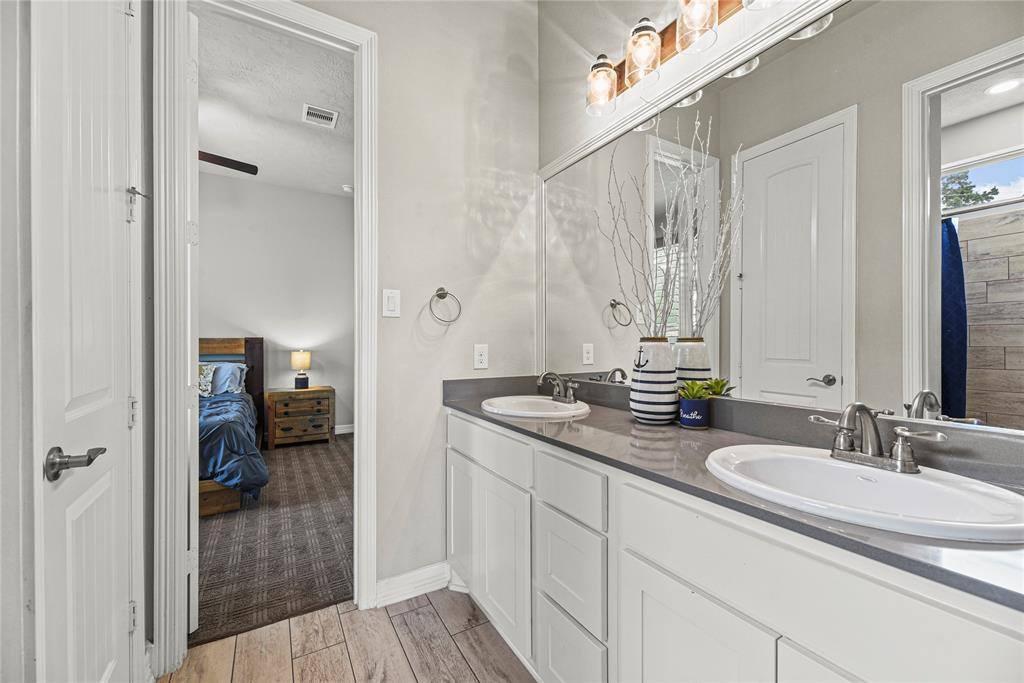 19606 Lone Tupelo Court, Cypress, TX 77433