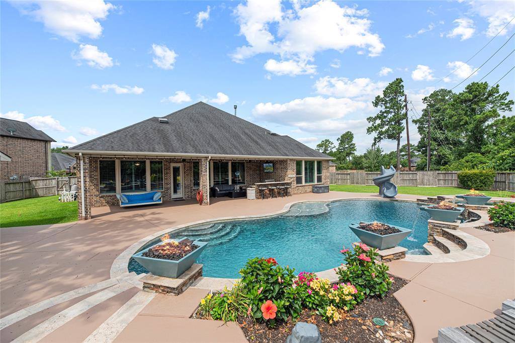 19606 Lone Tupelo Court, Cypress, TX 77433