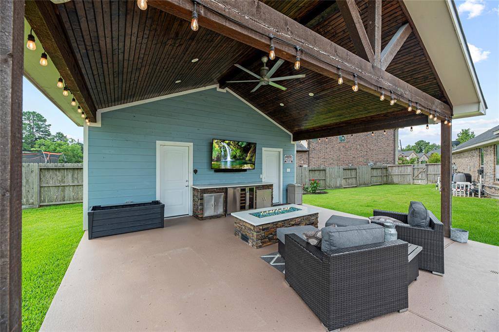 19606 Lone Tupelo Court, Cypress, TX 77433