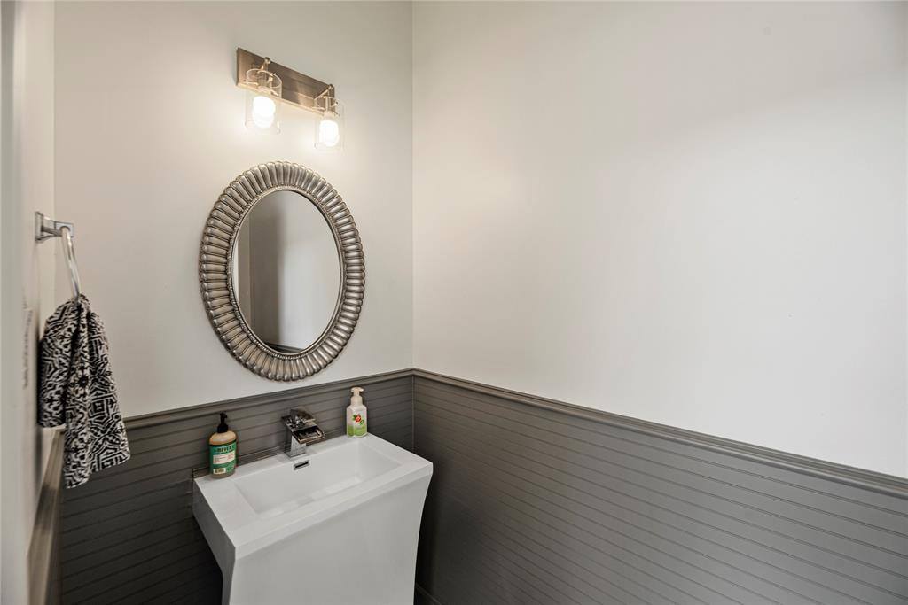 19606 Lone Tupelo Court, Cypress, TX 77433