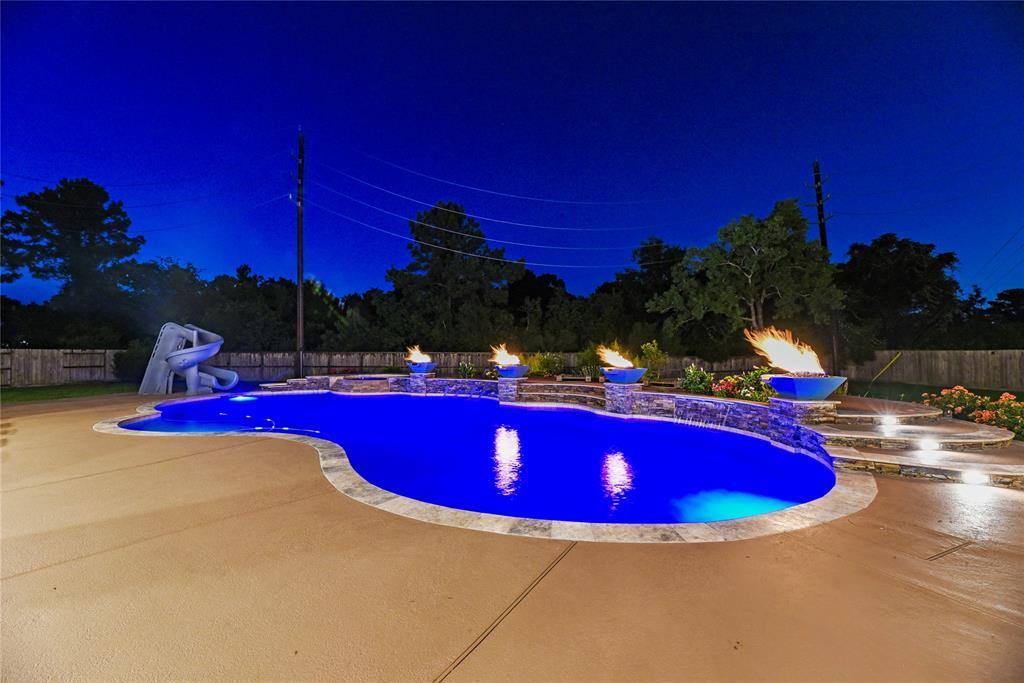 19606 Lone Tupelo Court, Cypress, TX 77433