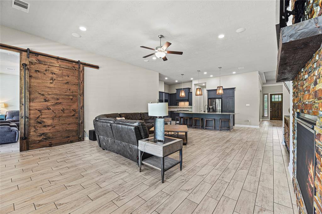 19606 Lone Tupelo Court, Cypress, TX 77433