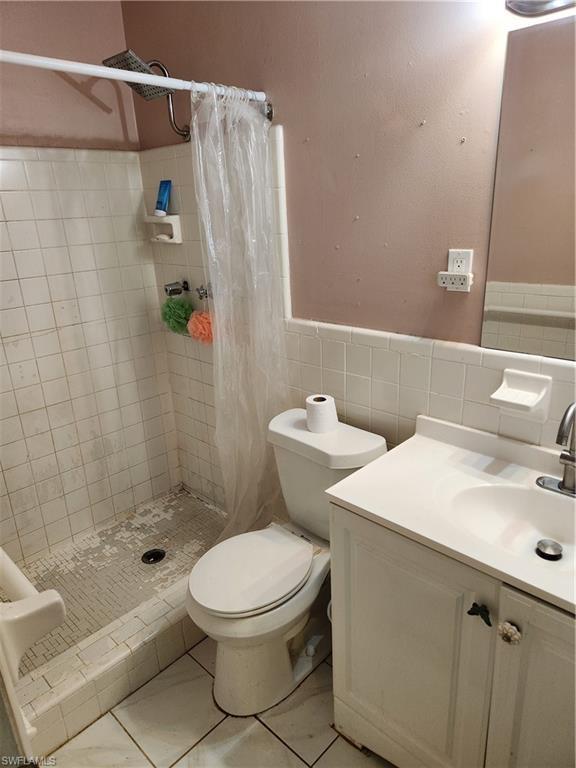 2206 Wyandotte Ave, Alva, FL 33920